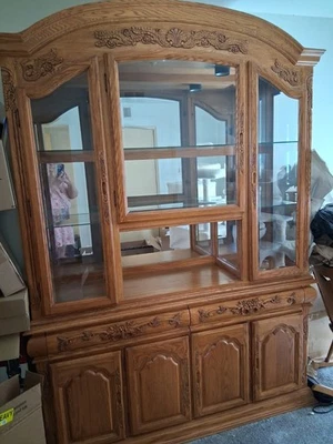 Porcelana requintada de carvalho maciço - Imagem 1 de 3