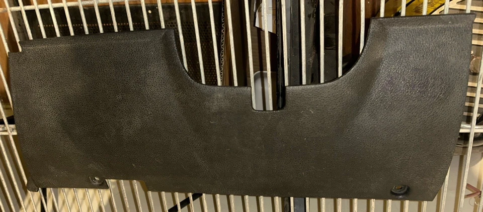 Ford Mustang 2012 cubierta de columna de dirección (inferior) Foto 1 de 1