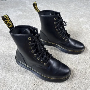 Doc Martens Zavala Black Combat Boots Size Women 8 Men 7 41 EU Air Wair - Picture 1 of 10