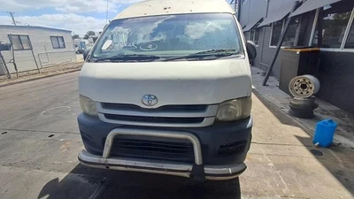 Toyota Hiace Trh201 Interior Mirror - image 1 of 4