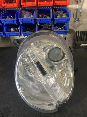 Фара пассажирская для Chevrolet SSR 2003-2006 годов выпуска - Изображение 1 из 4