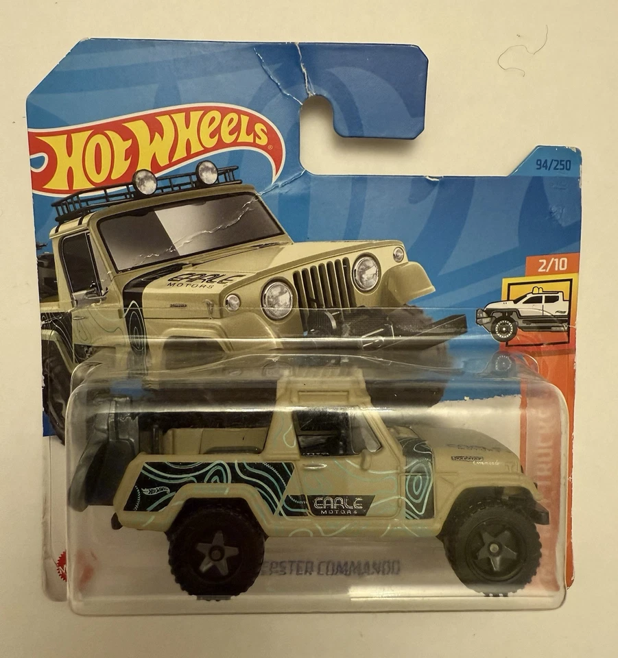 Hot Wheels Showdown Aston Martin 1:64 Car - Red (DHR16)