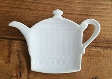 New listing
Porcelain Teapot Shape Tea Bag Holder Spoon Rest Solid White with Raised Design
