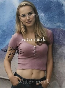 NATALIE PORTMAN REPRINT SIGNED PHOTO 8"X11". #5 - Picture 1 of 1
