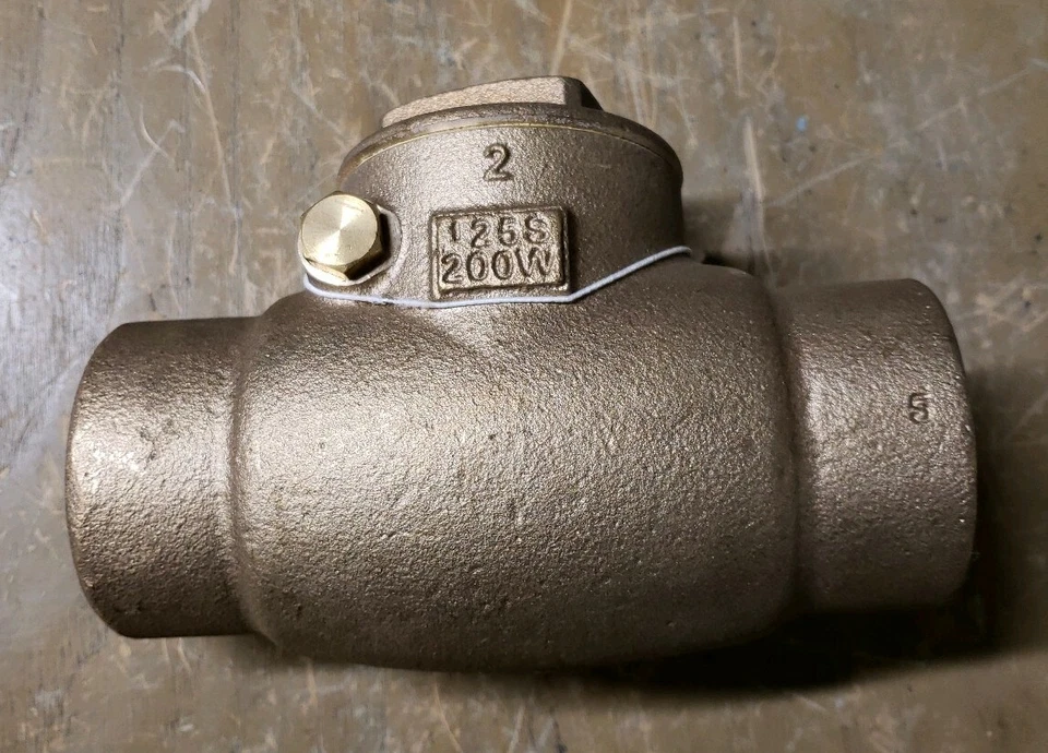 Milwaukee 3'' Threaded Swing Check Valve 125s 200w