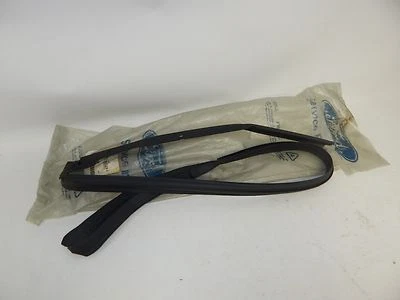 全新 原始设备制造商 1996 - 2003 年 福特 金牛座 水星貂 Weatherstrip 气象条  — 第 1/3 张图片