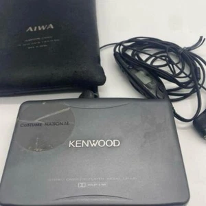 (For Parts or Repair) Kenwood CP-M5 Cassette Walkman w/ Remote Earphones Black - Afbeelding 1 van 8