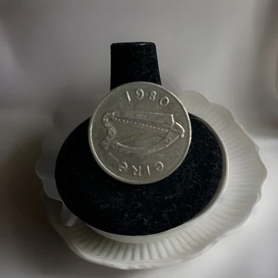 Rare 1980 Ireland 10 Pence Coin - Image 1 of 2