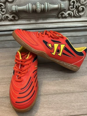 Zapatos de césped de fútbol sala Warrior 9 EE. UU. 8 Reino Unido - Impresionantes Foto 1 de 4