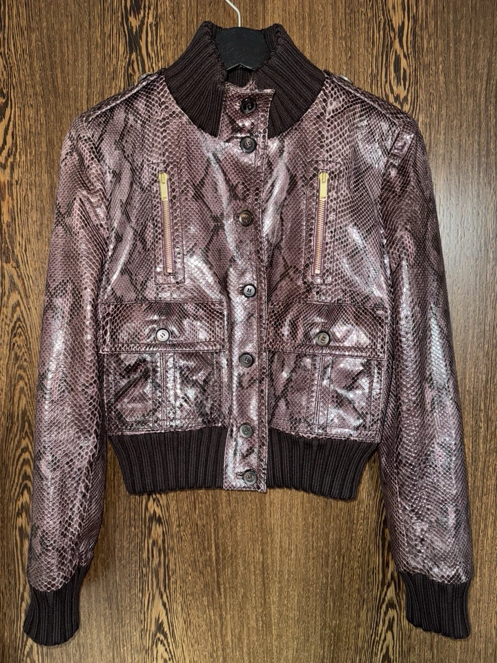 GUCCI Premium Bomberjacke aus Pythonleder Jacke Dunkellila Size: S (It.42) - Bild 1 von 4