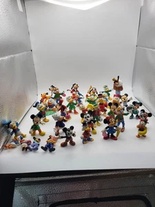 alte Comic Figuren  Ca. 30 Stück Disney  Schleich Bully Vintage Sammlung Fund  - Bild 1 von 13
