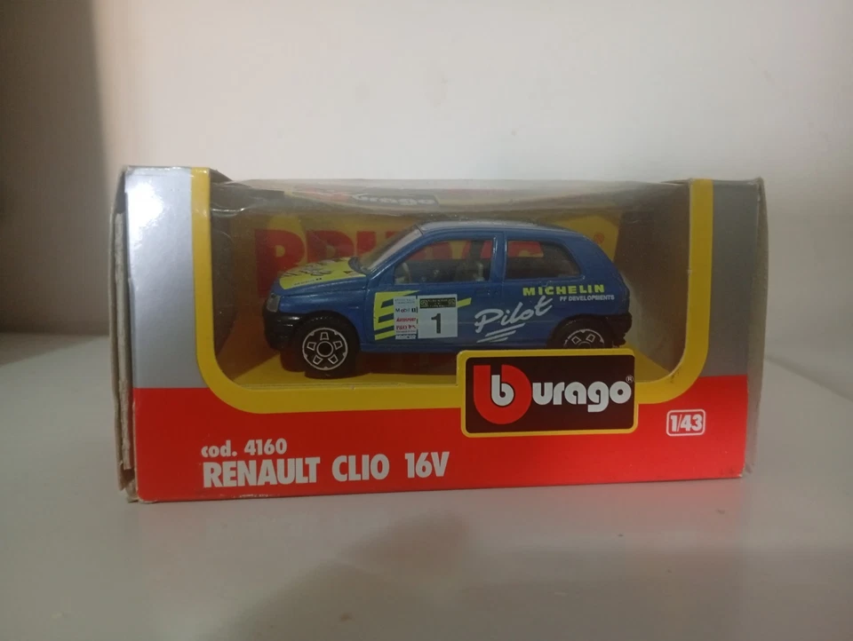 Renault Clio Burago 1 43 - Immagine 1 di 4