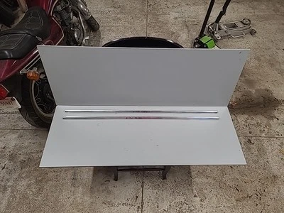 Moldura de moldura de puerta Dodge D150 D250 años 80 Foto 1 de 4