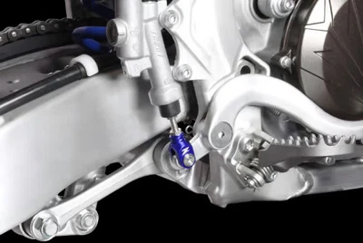 Horquilla de freno trasera Zeta - roja motocicleta ATV/UTV bicicleta de calle moto de cross ZE89-5045 Foto 1 de 4