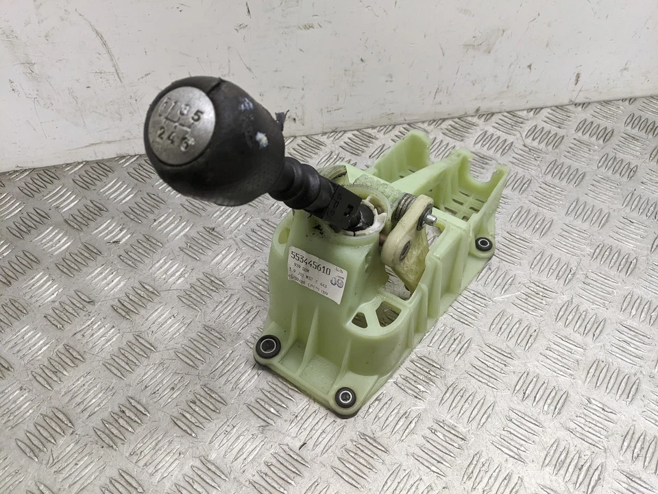 ALFA ROMEO 159 JTDM 16V 4DR SALOON 2008 GEARSTICK  - Image 1 of 4