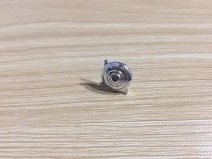 Axe de roue pièce détachée miniature Mercedes Benz 500 K 1936 Burago 1/20 A46 - Foto 1 di 2
