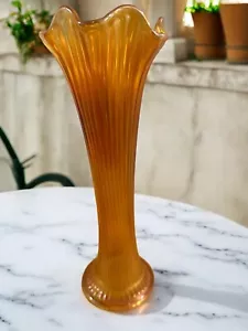 Mid-Century Vintage Carnival Glass Fluted Vase Lustre Ware - Picture 1 of 6