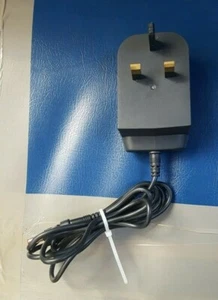 EGSTON N2GFSW3 12V 1A ADAPTER (R1S2.8B5) - Imagen 1 de 2