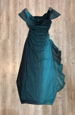 Maxi Vestido De Colección Betsy Adam Baile de graduación 10 Verde Negro Gótico Y2K Cabricho Años 90 Cuentas Foto 1 de 4