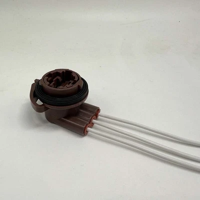 Front Turn Signal Socket Pigtail 15306147 For Chevrolet Silverado Suburban Yukon - Image 1 of 4