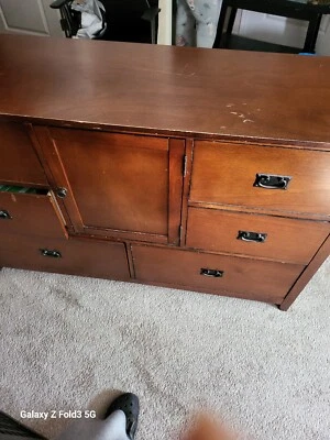 комоды для спальни из цельного дерева коричневые - Изображение 1 из 3