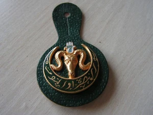 INSIGNE rare a vis regiment tirailleur algerien par mardini sur cuir ref A - Picture 1 of 4