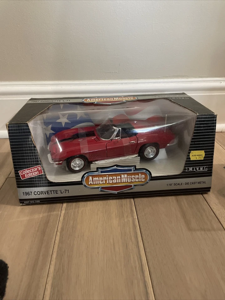 American Muscle Ertl 1967 Corvette L-71 Roadster 1 18