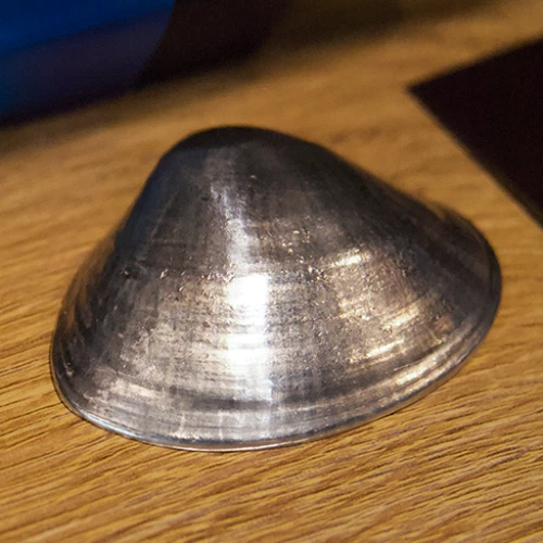 Clam Sea Shell Metal Dish Coin & Soap Tray Serving Plate 1.96" × 2.75" Japan Tin - Image 1 of 4