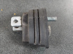 HONDA VF400F 84 33692-KE7-000 STAY BRACKET  WINKER 14316 - Bild 1 von 3