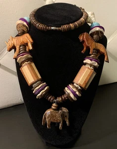Vintage Unique Safari Theme Wood Stone & Shell Necklace F17 - Picture 1 of 13