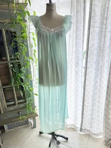 Vintage Sears Take Nine Maternity / Nursing Nightgown Discreet Access Size Large - Picture 1 of 11