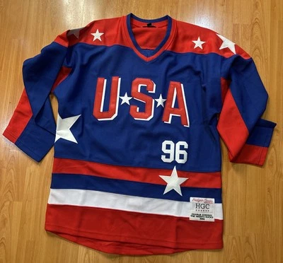 Camiseta deportiva de hockey mediana Charlie Conway 1992 Mighty Ducks #96 Headgear Classics EE. UU. Foto 1 de 4