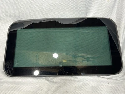 2010-2019 MAZDA 3 PAINEL DE VIDRO TETO SOLAR TETO SOLAR montagem telhado lua fabricante de equipamento original - Imagem 1 de 4
