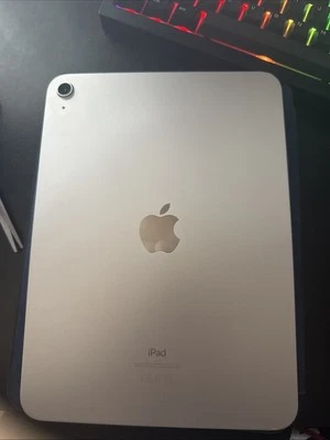 Apple iPad 9a Gen. 64GB, Wi-Fi, 10,2" - Argento - Immagine 1 di 2