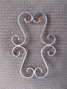 Vintage Silver Plated Swirl Trivet Made In Italy - Picture 1 of 1