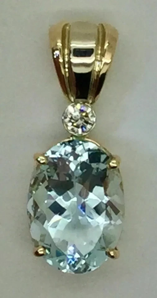 3Ct Oval Cut Aquamarine VVS1 Diamond Solitaire Pendant 14K Yellow Gold Plated - Image 1 of 4