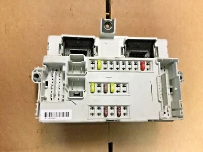 2015 CHRYSLER 200 LIMITED BODY CONTROL MODULE FUSE BOX OEM 68145625AI - Image 1 of 4