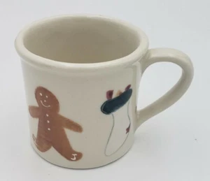 VTG 1982 HARTSTONE Coffee Mug Cup Gingerbread Man Christmas Holly Pottery - Picture 1 of 6