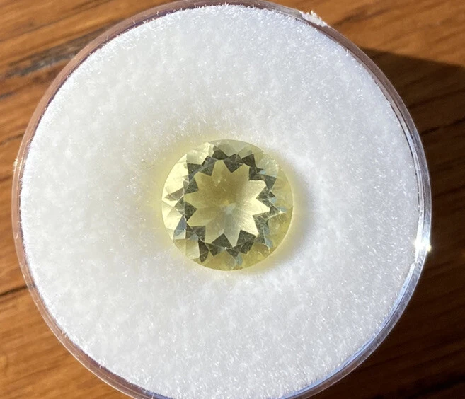 lemon quartz 8.9mm round 2.30ct Natural gemstone - Image 1 of 1