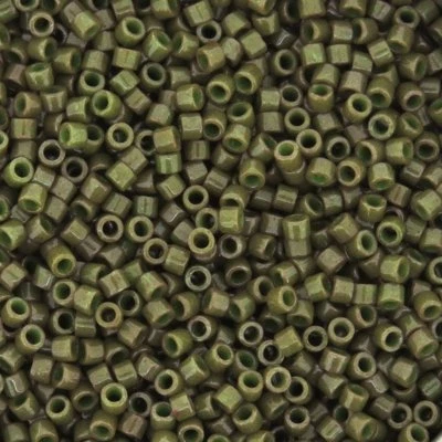 Cuentas Semilla Miyuki Delica Talla 11/0 Teñidas Opacas Verde Oliva 7.2g (DB657) Foto 1 de 2