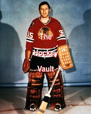 Tony ESPOSITO CHICAGO Blackhawks #35 8X10 POSES for a PR Shot CUSTOM 8X10 New