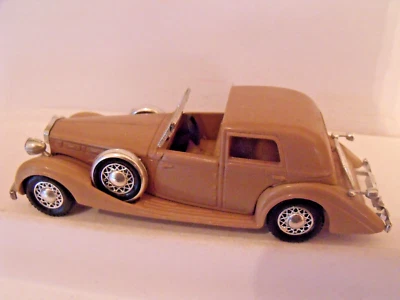 SOLIDO (FRANCIA), 1/43, #31, 1939 DELAGE D8_120, BRONCEADO, EXCELENTE ESTADO, SIN CAJA Foto 1 de 4