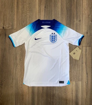 Camiseta Nike Juvenil 2022/23 Selección Nacional de Fútbol de Inglaterra Casa Niños Nueva Foto 1 de 4