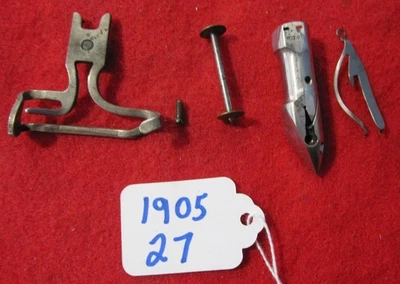 1905 VINTAGE SINGER TREADLE SEWING MACHINE SHUTTLE  8301 & 1 BOBBIN MODEL 27 - Image 1 of 4