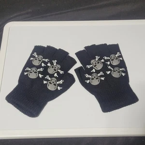 Fingerless One Size Skull & Crossbones Knit Gloves Goth Steampunk - Picture 1 of 3