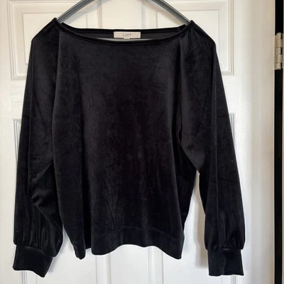 Sudadera Loft, Terciopelo Negro, Look Terciopelo. Grande Foto 1 de 4