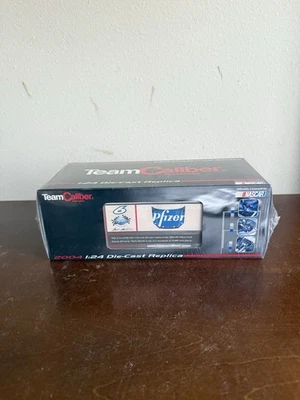 Mark Martin #6 Pfizer Team Caliber 2004 Diecast 1/24 Edición Limitada Réplica Foto 1 de 4