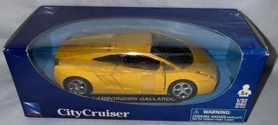 Lamborghini Gallardo NewRay City Cruiser Diecast escala 1:32 amarillo  Foto 1 de 4