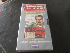 VHS film DIVORZIO all'ITALIANA Fabbri Editori - NUOVA sigillata - Imagen 1 de 3