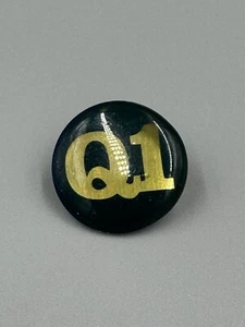 Vintage Circular Q1 Lapel Pin - Picture 1 of 3